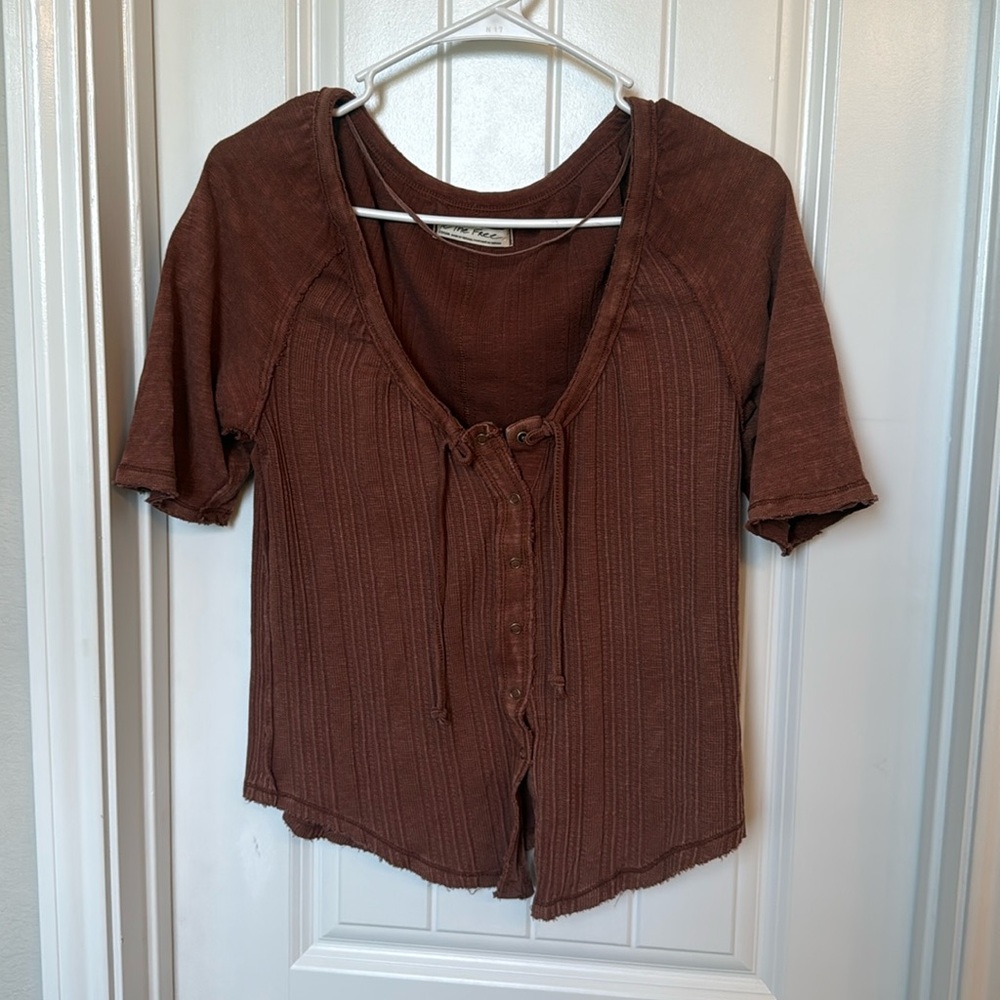 We The Free Brown Ribbed Tie Front Blouse